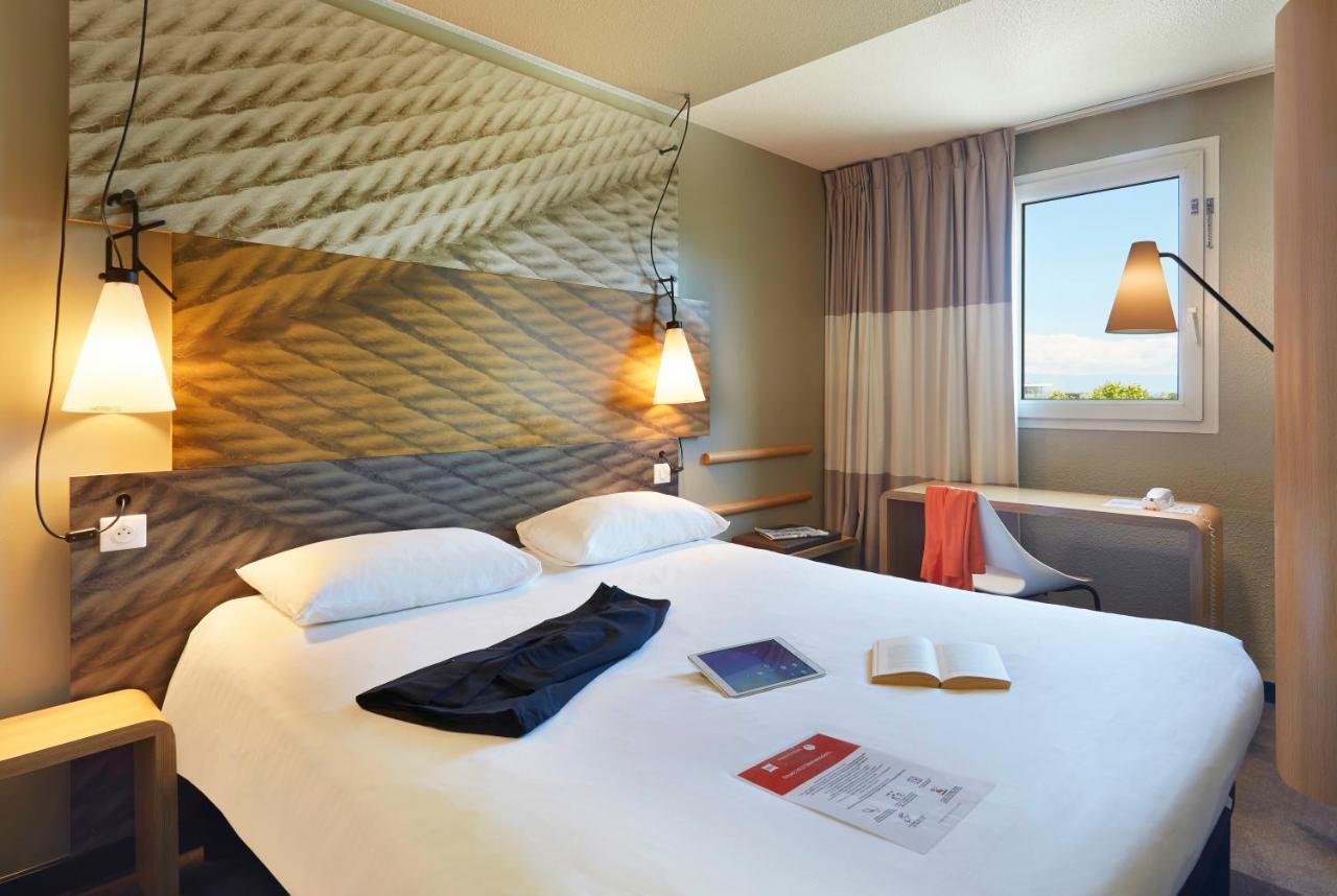 ไอบิส อาร์ช็อง ปอร์ต เด เฌแนฟ Hotel อาร์ฌ็องส์ ภายนอก รูปภาพ