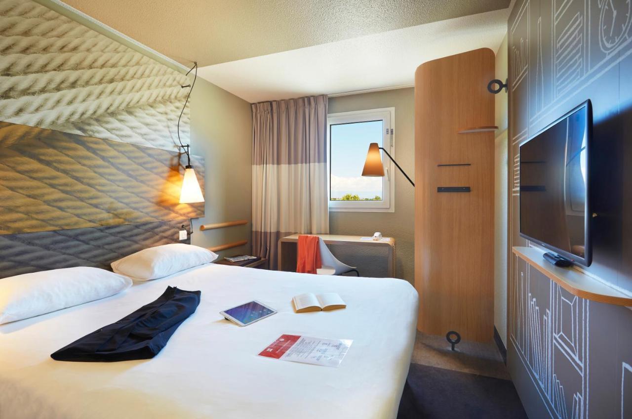 ไอบิส อาร์ช็อง ปอร์ต เด เฌแนฟ Hotel อาร์ฌ็องส์ ภายนอก รูปภาพ