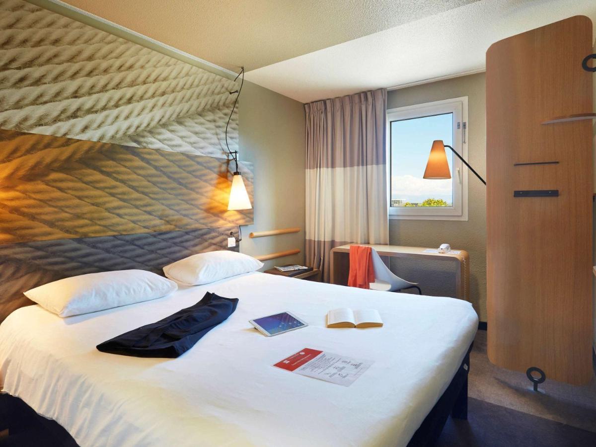 ไอบิส อาร์ช็อง ปอร์ต เด เฌแนฟ Hotel อาร์ฌ็องส์ ภายนอก รูปภาพ